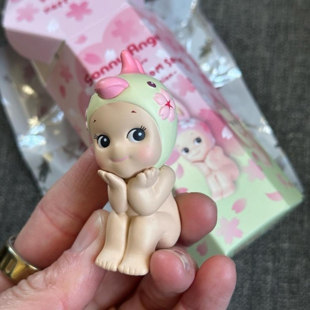 Sonny angel cherry blossom edition